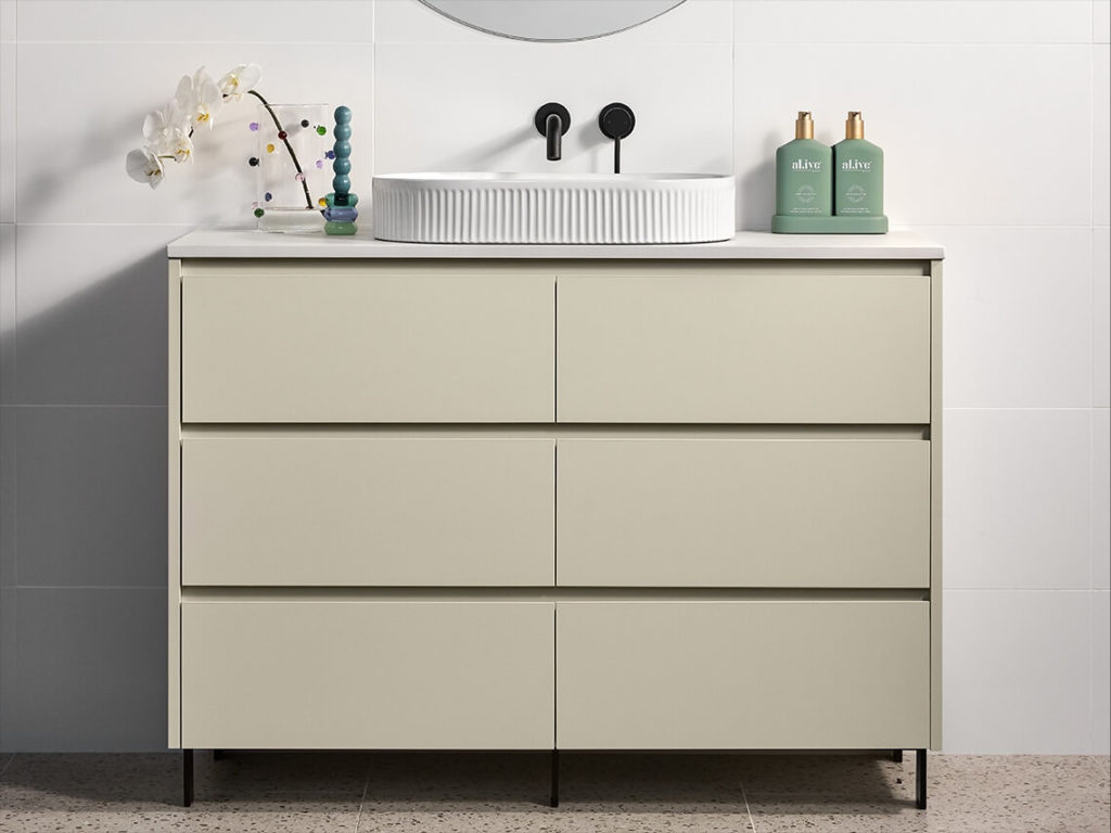 Mako Grand Vanity